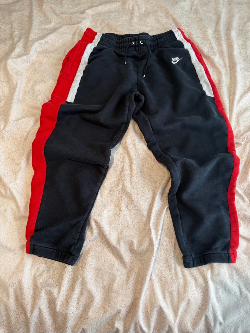 Nike mens Black Red Joggers with White Side Stripe(vintage)